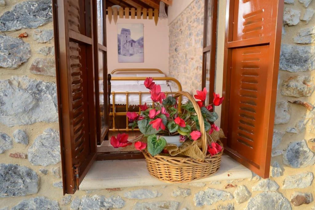 A Small Paradise In Mani With Local Hospitality Orovas Buitenkant foto