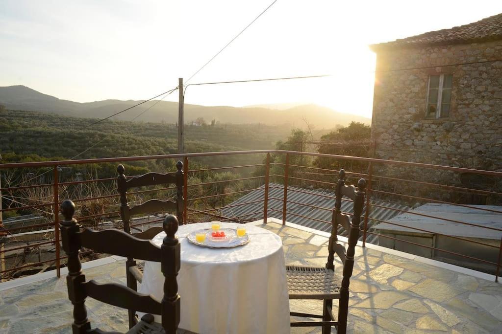 A Small Paradise In Mani With Local Hospitality Orovas Buitenkant foto