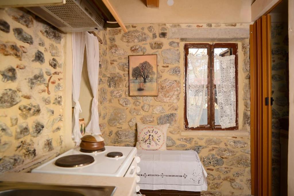 A Small Paradise In Mani With Local Hospitality Orovas Buitenkant foto