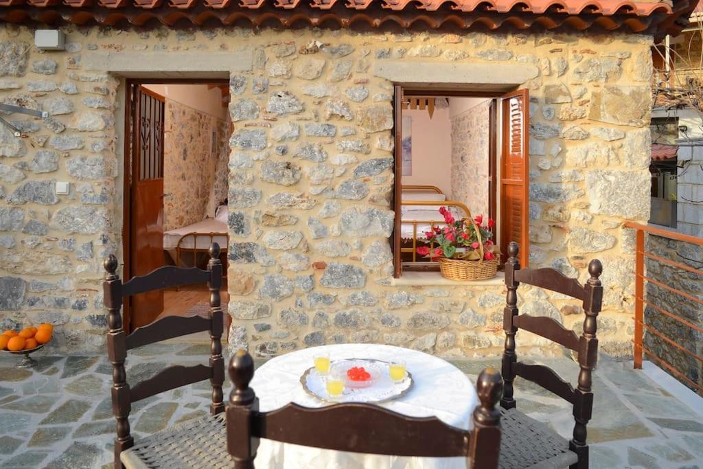 A Small Paradise In Mani With Local Hospitality Orovas Buitenkant foto